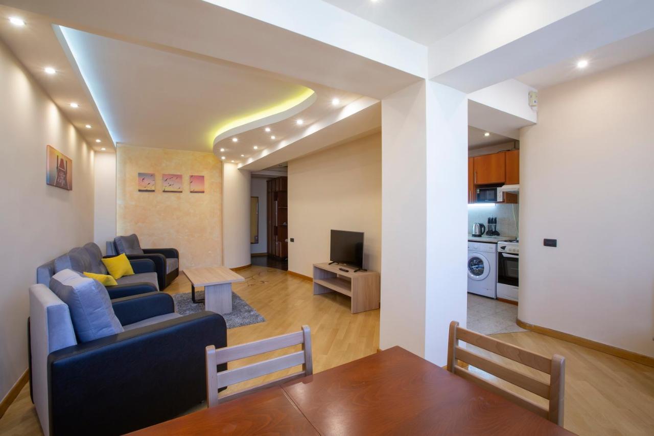 Umba Apartment N4 - Balcony And Mount Ararat View Єреван Екстер'єр фото